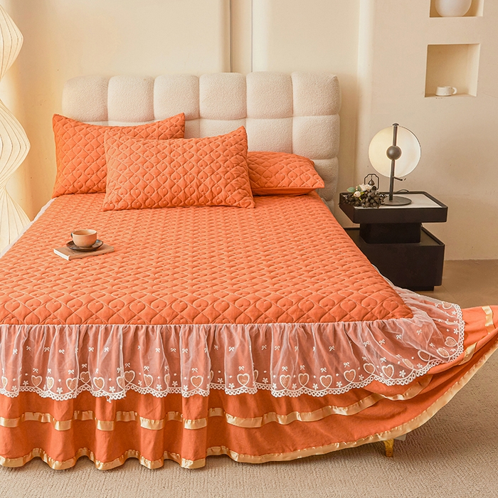 91家纺网 家纺一手货源 找家纺 艾裙海 2025新款云朵棉蕾丝刺绣花边夹棉床裙单床裙床裙单件爱心系列 爱心橙