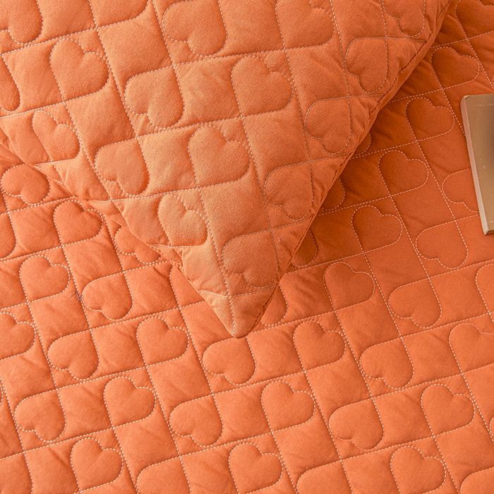 91家纺网 家纺一手货源 找家纺 艾裙海 2025新款云朵棉蕾丝刺绣花边夹棉床裙单床裙床裙单件爱心系列 爱心橙