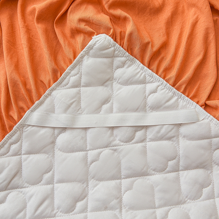 91家纺网 家纺一手货源 找家纺 艾裙海 2025新款云朵棉蕾丝刺绣花边夹棉床裙单床裙床裙单件爱心系列 爱心橙