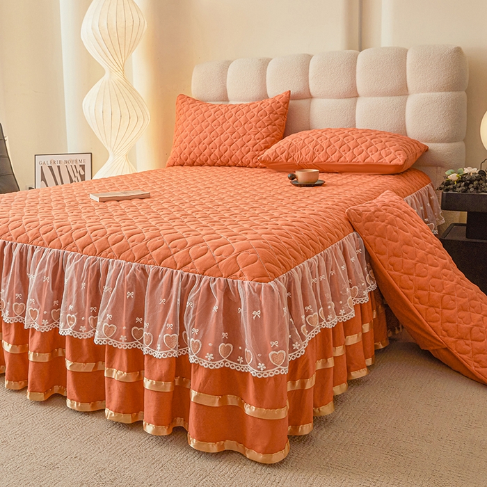 91家纺网 家纺一手货源 找家纺 艾裙海 2025新款云朵棉蕾丝刺绣花边夹棉床裙单床裙床裙单件爱心系列 爱心橙