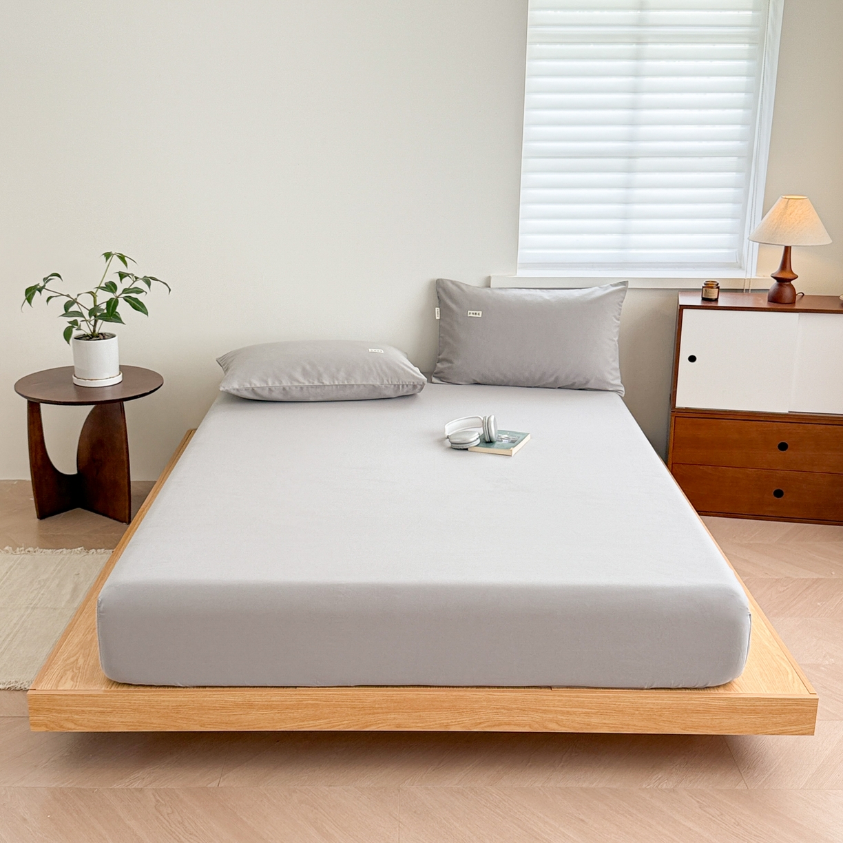 91家纺网 家纺一手货源 找家纺 眠博士 2025新款A类纯色全棉磨毛大床床笠三件套 磨毛床笠-陶瓷浅灰