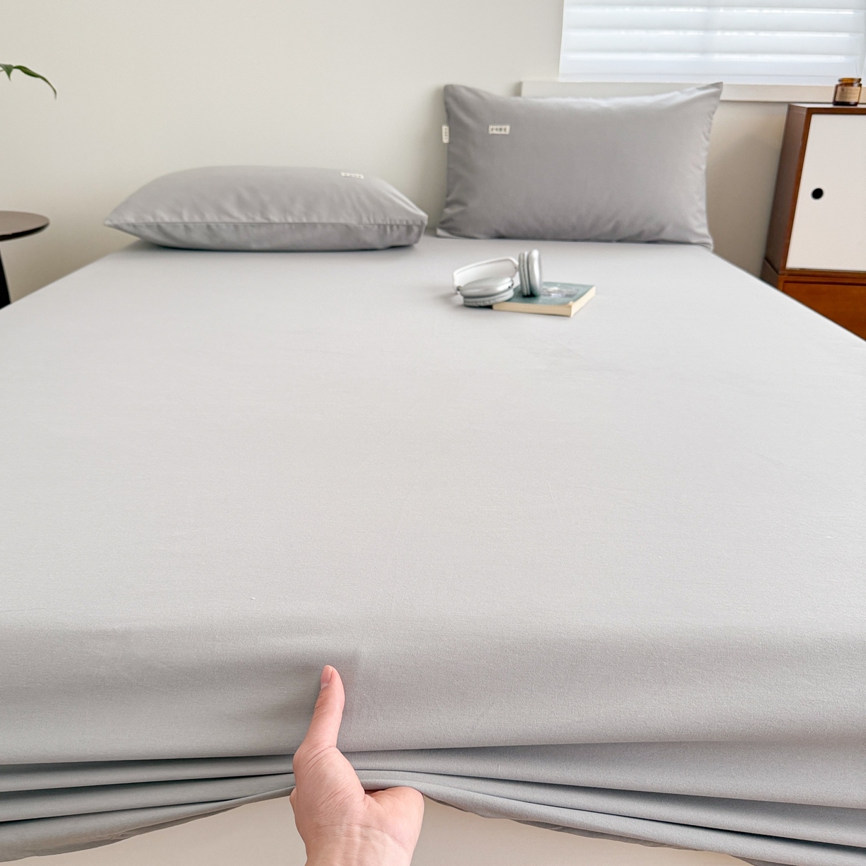 91家纺网 家纺一手货源 找家纺 眠博士 2025新款A类纯色全棉磨毛大床床笠三件套 磨毛床笠-陶瓷浅灰