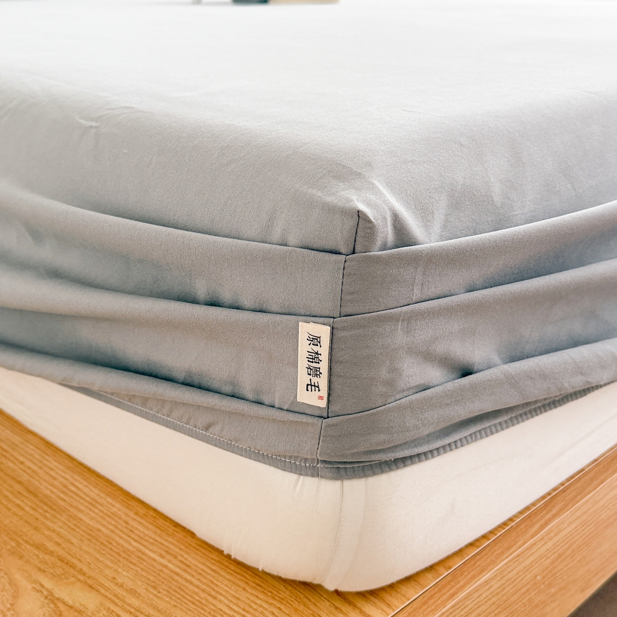 91家纺网 家纺一手货源 找家纺 眠博士 2025新款A类纯色全棉磨毛大床床笠三件套 磨毛床笠-陶瓷浅灰