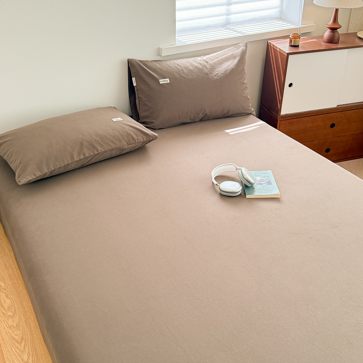 91家纺网 家纺一手货源 找家纺 眠博士 2025新款A类纯色全棉磨毛大床床笠三件套 磨毛床笠-陶瓷咖