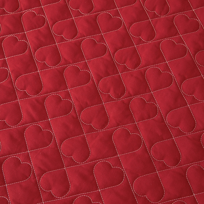 91家纺网 家纺一手货源 找家纺 艾裙海 2025新款云朵棉蕾丝刺绣花边夹棉床裙单床裙床裙单件爱心系列 爱心酒红