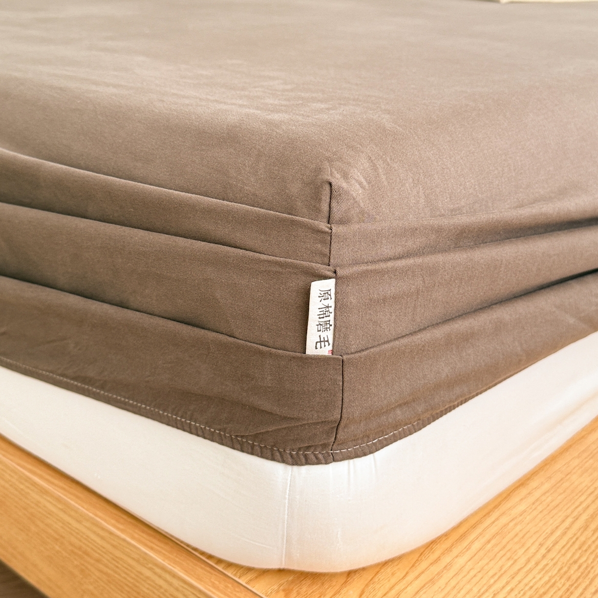 91家纺网 家纺一手货源 找家纺 眠博士 2025新款A类纯色全棉磨毛大床床笠三件套 磨毛床笠-陶瓷咖