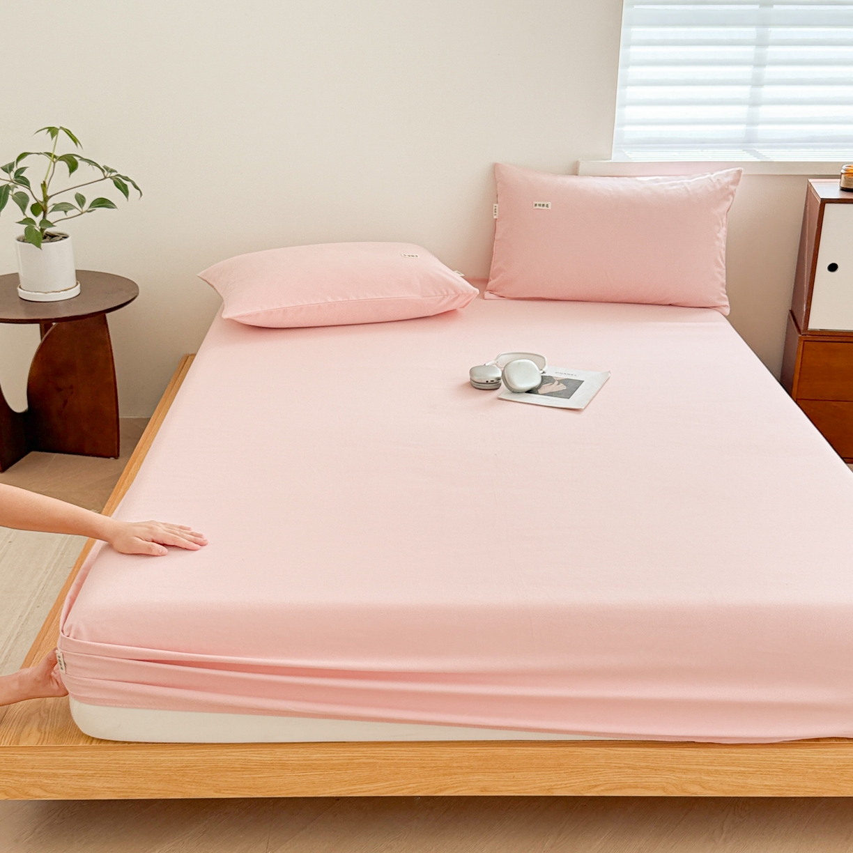 91家纺网 家纺一手货源 找家纺 眠博士 2025新款A类纯色全棉磨毛大床床笠三件套 磨毛床笠-陶瓷粉