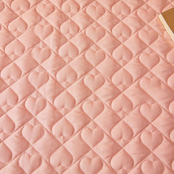 91家纺网 家纺一手货源 找家纺 艾裙海 2025新款云朵棉蕾丝刺绣花边夹棉床裙单床裙床裙单件爱心系列 爱心玉色