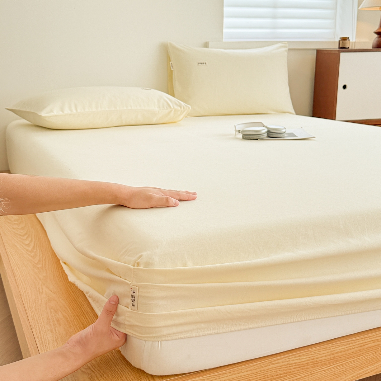 91家纺网 家纺一手货源 找家纺 眠博士 2025新款A类纯色全棉磨毛大床床笠三件套 磨毛床笠-陶瓷奶白