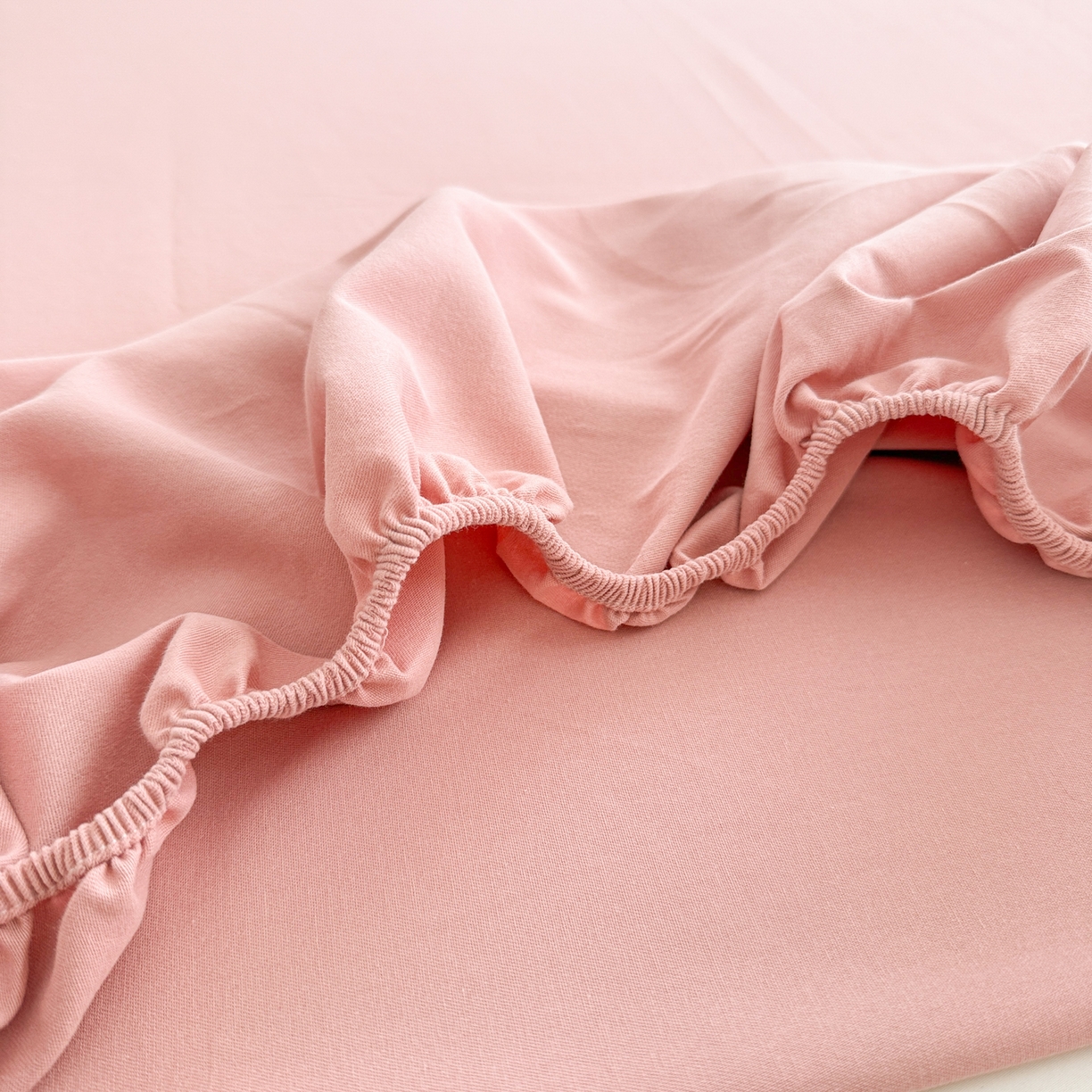 91家纺网 家纺一手货源 找家纺 眠博士 2025新款A类纯色全棉磨毛大床床笠三件套 磨毛床笠-陶瓷豆沙