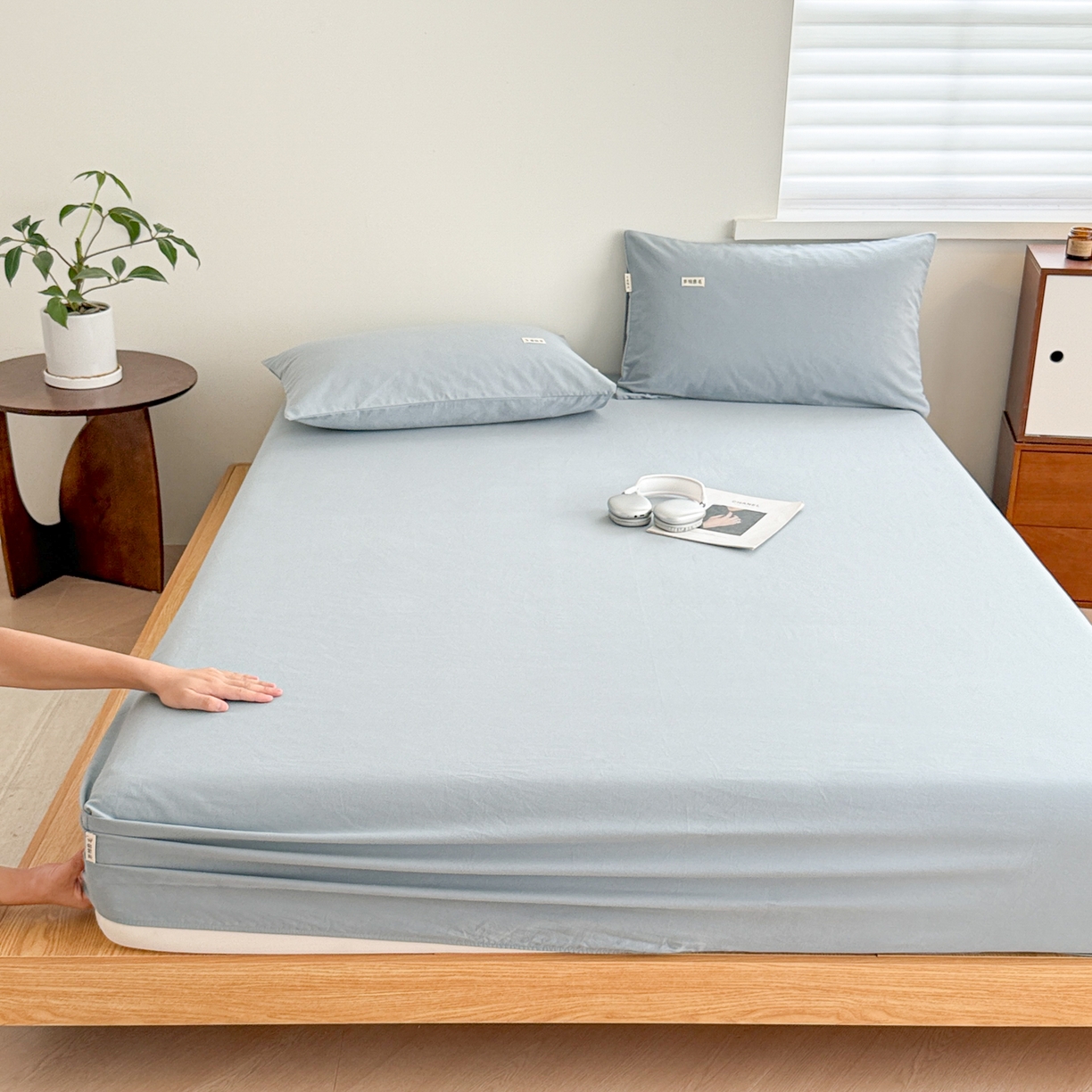 91家纺网 家纺一手货源 找家纺 眠博士 2025新款A类纯色全棉磨毛大床床笠三件套 磨毛床笠-陶瓷浅蓝