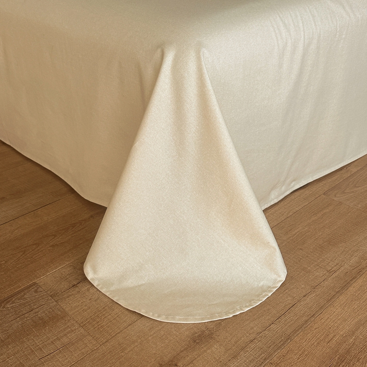 91家纺网 家纺一手货源 找家纺 羚羊语家纺 2025新款A类全棉生态磨毛100棉数码印花四件套活性磨毛轻奢美拉德系简约花卉床单床笠三件套 江山里