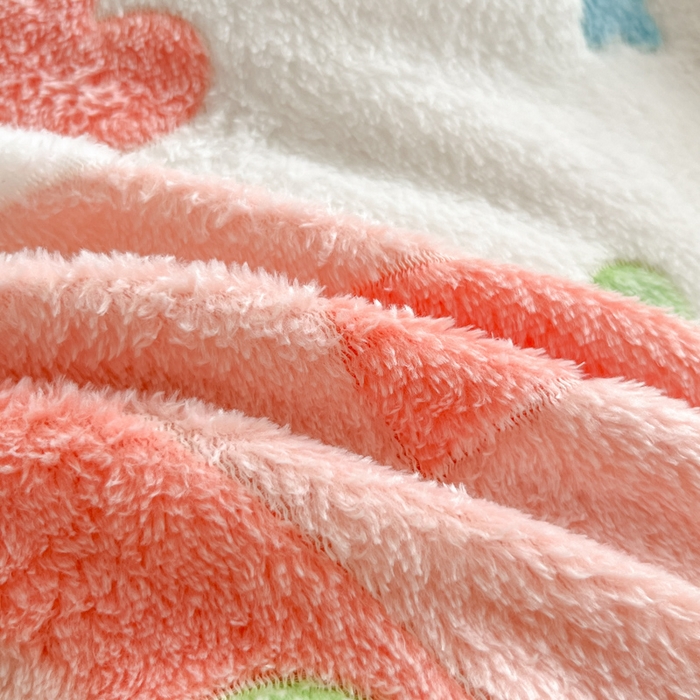 91家纺网 家纺一手货源 找家纺 川悦生活 2025新款立体雪花绒印花大床四件套系列一场景一 冰激凌小熊