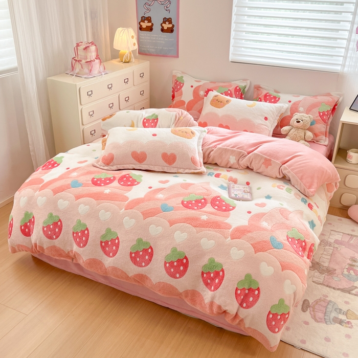 91家纺网 家纺一手货源 找家纺 川悦生活 2025新款立体雪花绒印花大床四件套系列一场景一 冰激凌小熊