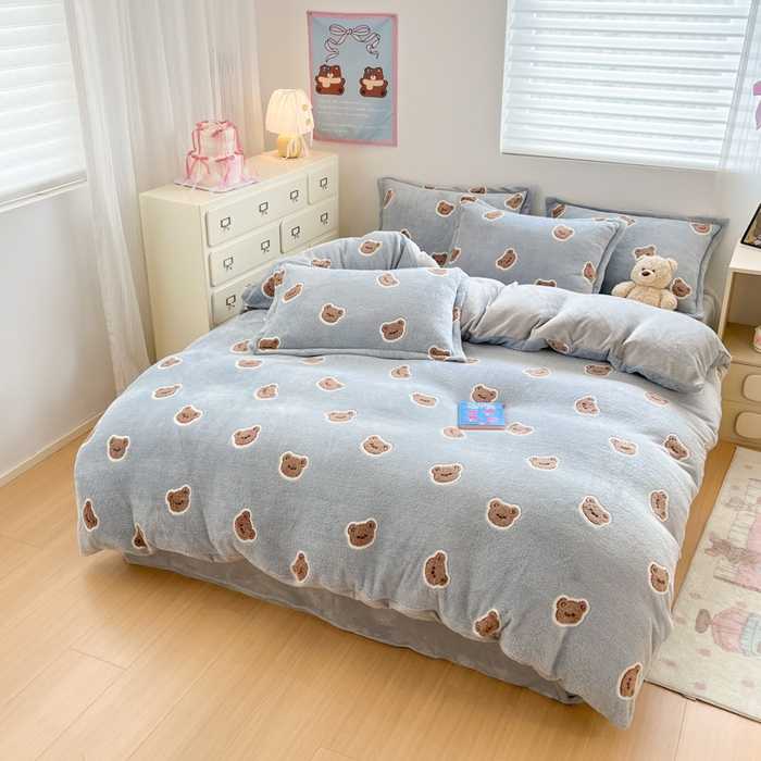 91家纺网 家纺一手货源 找家纺 川悦生活 2025新款立体雪花绒印花大床四件套系列一场景一 波波熊