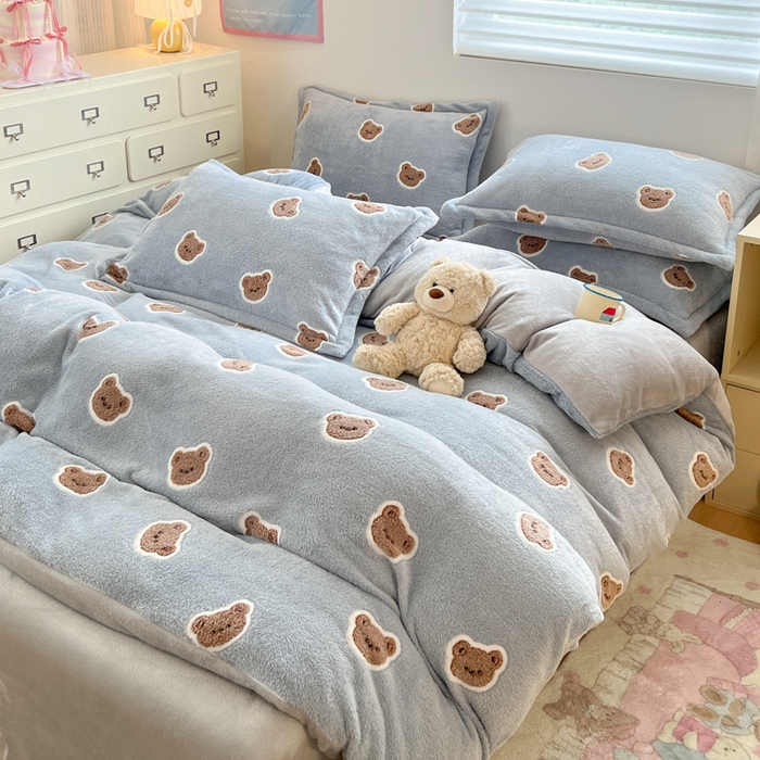 91家纺网 家纺一手货源 找家纺 川悦生活 2025新款立体雪花绒印花大床四件套系列一场景一 波波熊