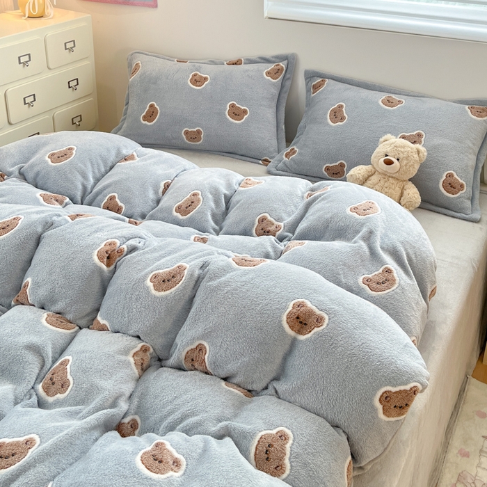 91家纺网 家纺一手货源 找家纺 川悦生活 2025新款立体雪花绒印花大床四件套系列一场景一 波波熊