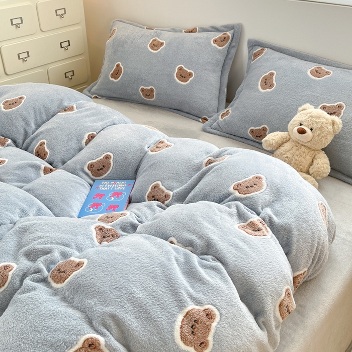 91家纺网 家纺一手货源 找家纺 川悦生活 2025新款立体雪花绒印花大床四件套系列一场景一 波波熊