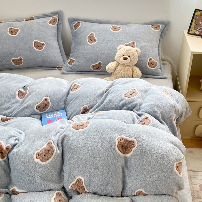 91家纺网 家纺一手货源 找家纺 川悦生活 2025新款立体雪花绒印花大床四件套系列一场景一 波波熊