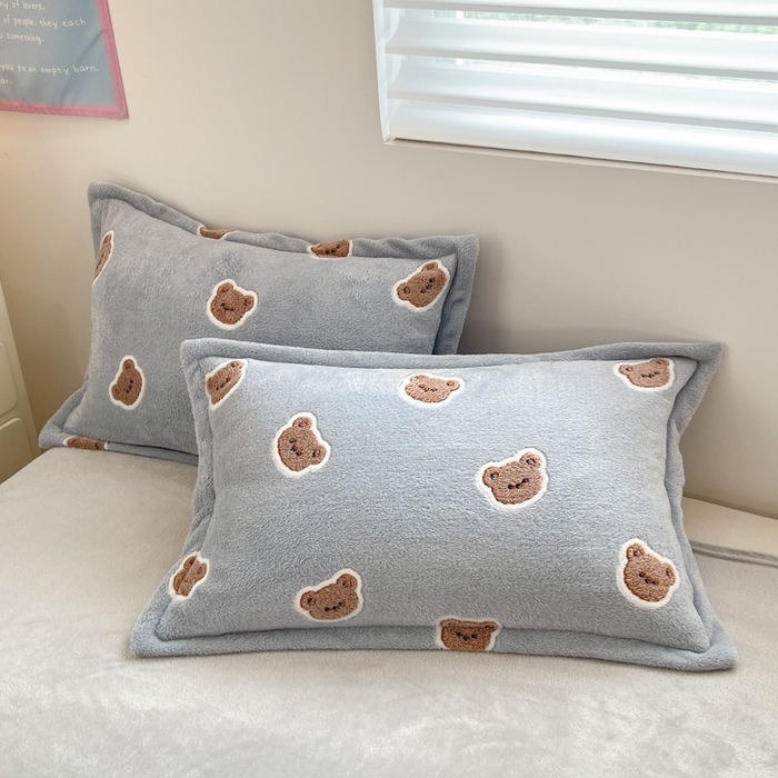 91家纺网 家纺一手货源 找家纺 川悦生活 2025新款立体雪花绒印花大床四件套系列一场景一 波波熊