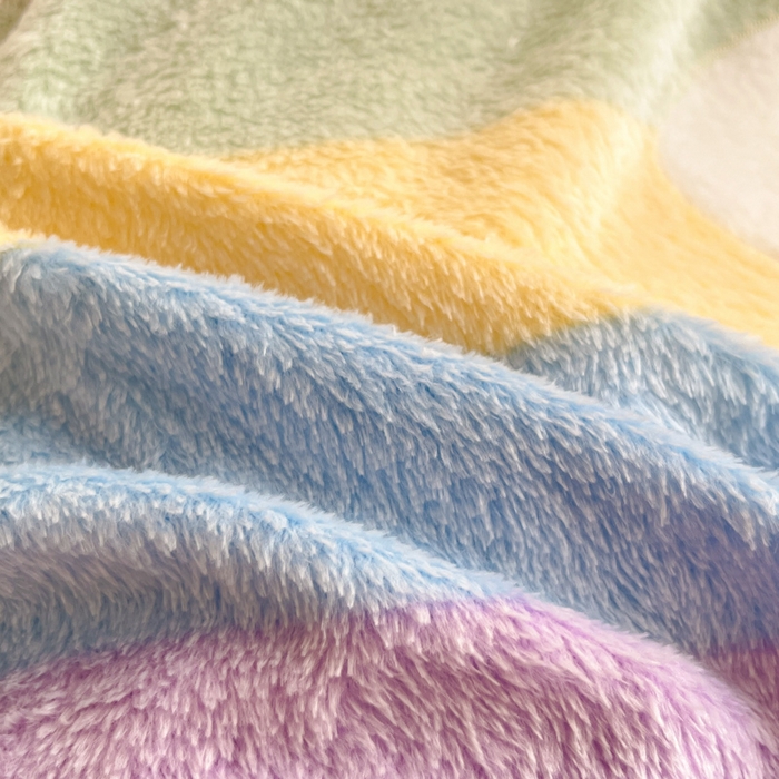 91家纺网 家纺一手货源 找家纺 川悦生活 2025新款立体雪花绒印花大床四件套系列一场景一 彩虹爱心粉