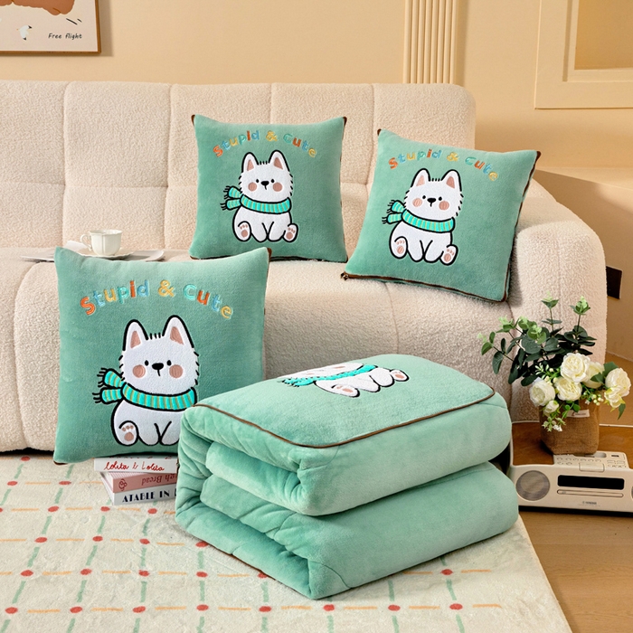 阳光依佰抱枕被 2025秋冬新款牛奶绒多功能抱枕被系列-调皮狗 调皮狗---薄荷绿