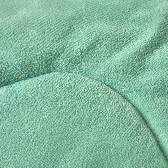 91家纺网 家纺一手货源 找家纺 阳光依佰抱枕被 2025秋冬新款牛奶绒多功能抱枕被系列-调皮狗 调皮狗---薄荷绿