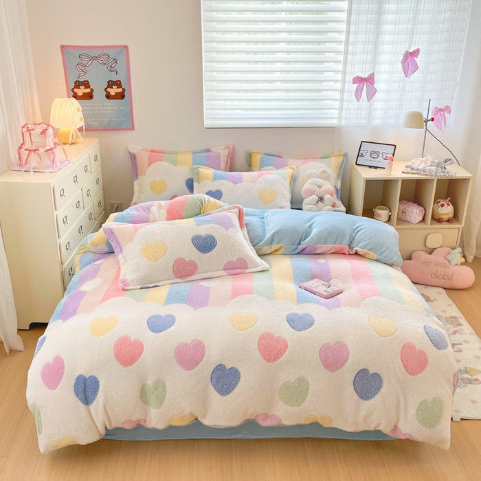川悦生活 2025新款立体雪花绒印花大床四件套系列一场景一 彩虹爱心蓝