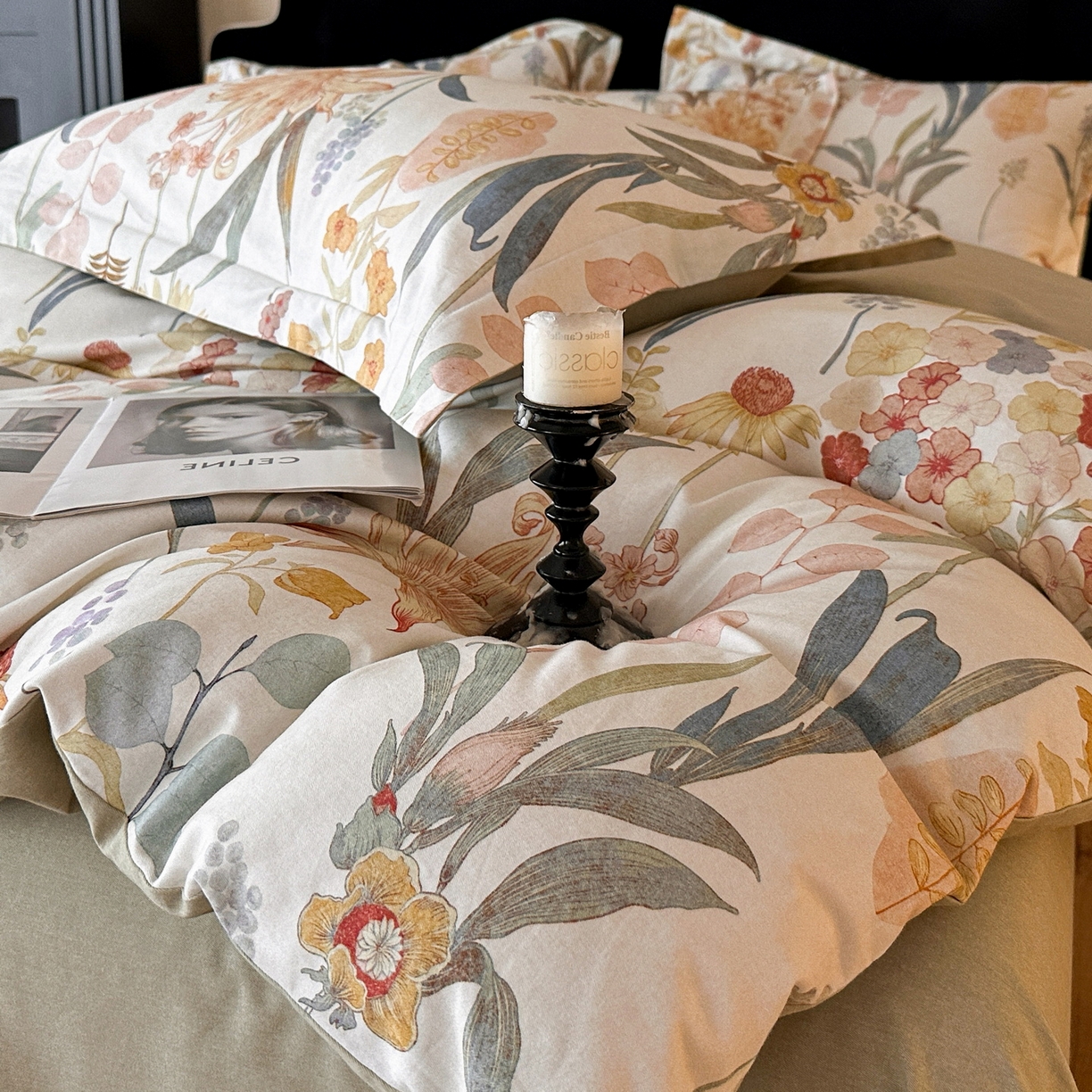 91家纺网 家纺一手货源 找家纺 羚羊语家纺 2025新款A类全棉生态磨毛100棉数码印花四件套活性磨毛轻奢美拉德系简约花卉床单床笠三件套 风语喃