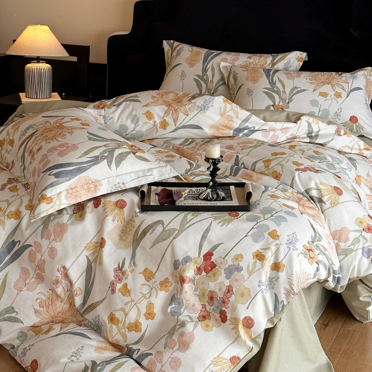 91家纺网 家纺一手货源 找家纺 羚羊语家纺 2025新款A类全棉生态磨毛100棉数码印花四件套活性磨毛轻奢美拉德系简约花卉床单床笠三件套 风语喃