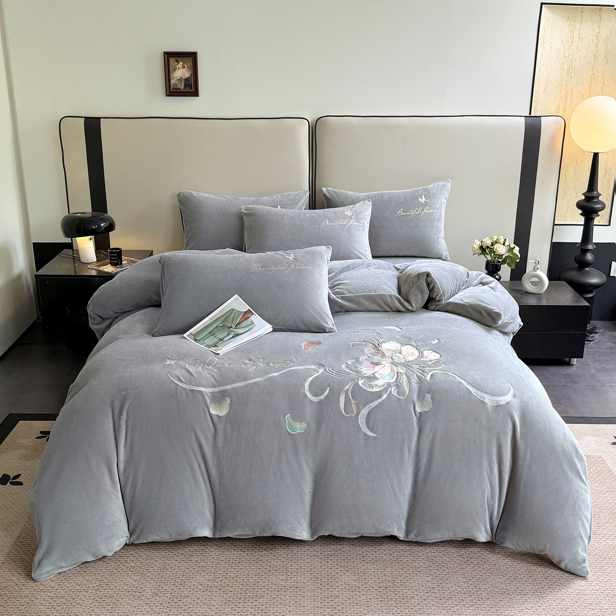 91家纺网 家纺一手货源 找家纺 莱凯家纺 2025新款牛奶绒刺绣四件套 花间醉（灰）