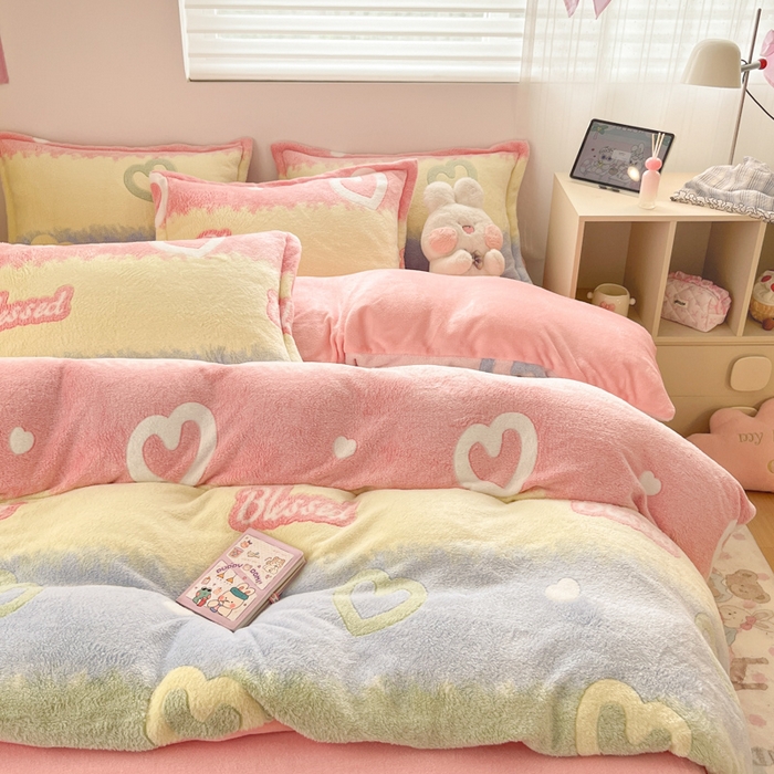 91家纺网 家纺一手货源 找家纺 川悦生活 2025新款立体雪花绒印花大床四件套系列一场景一 彩虹爱语粉