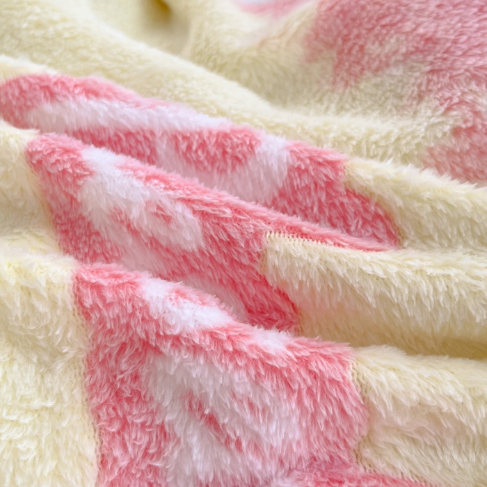 91家纺网 家纺一手货源 找家纺 川悦生活 2025新款立体雪花绒印花大床四件套系列一场景一 彩虹爱语粉