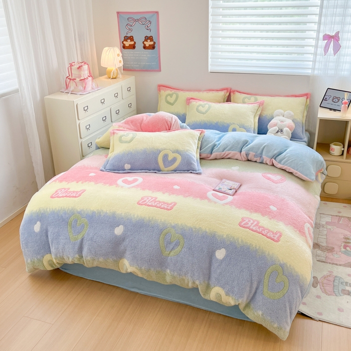 91家纺网 家纺一手货源 找家纺 川悦生活 2025新款立体雪花绒印花大床四件套系列一场景一 彩虹爱语蓝