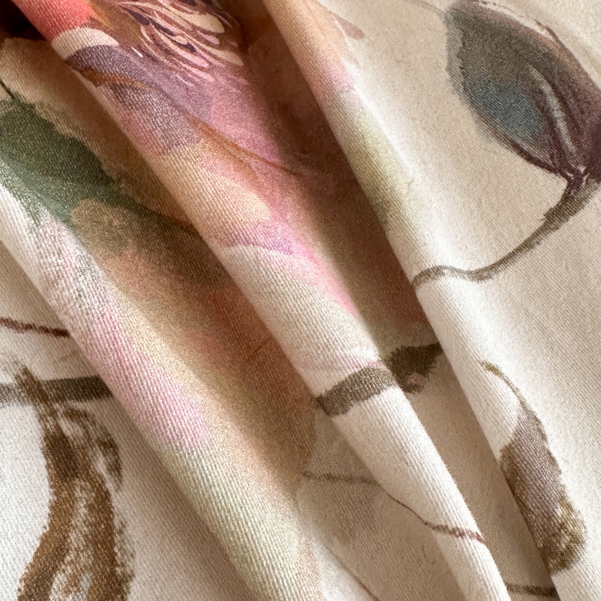 91家纺网 家纺一手货源 找家纺 羚羊语家纺 2025新款A类全棉生态磨毛100棉数码印花四件套活性磨毛轻奢美拉德系简约花卉床单床笠三件套 浮光跃