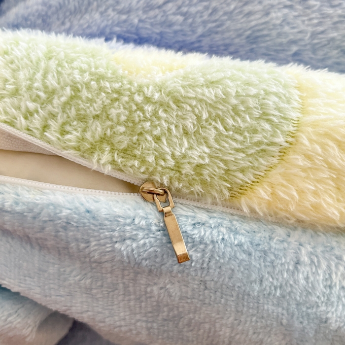 91家纺网 家纺一手货源 找家纺 川悦生活 2025新款立体雪花绒印花大床四件套系列一场景一 彩虹爱语蓝