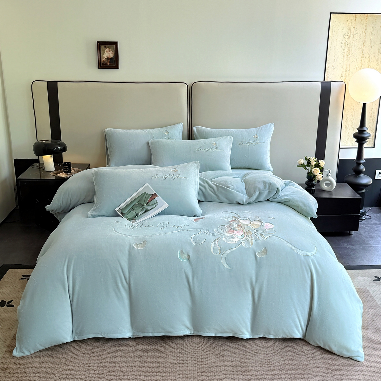 91家纺网 家纺一手货源 找家纺 莱凯家纺 2025新款牛奶绒刺绣四件套 花间醉（浅蓝）