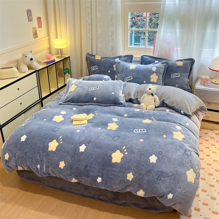 91家纺网 家纺一手货源 找家纺 川悦生活 2025新款立体雪花绒印花大床四件套系列一场景一 藏蓝星语