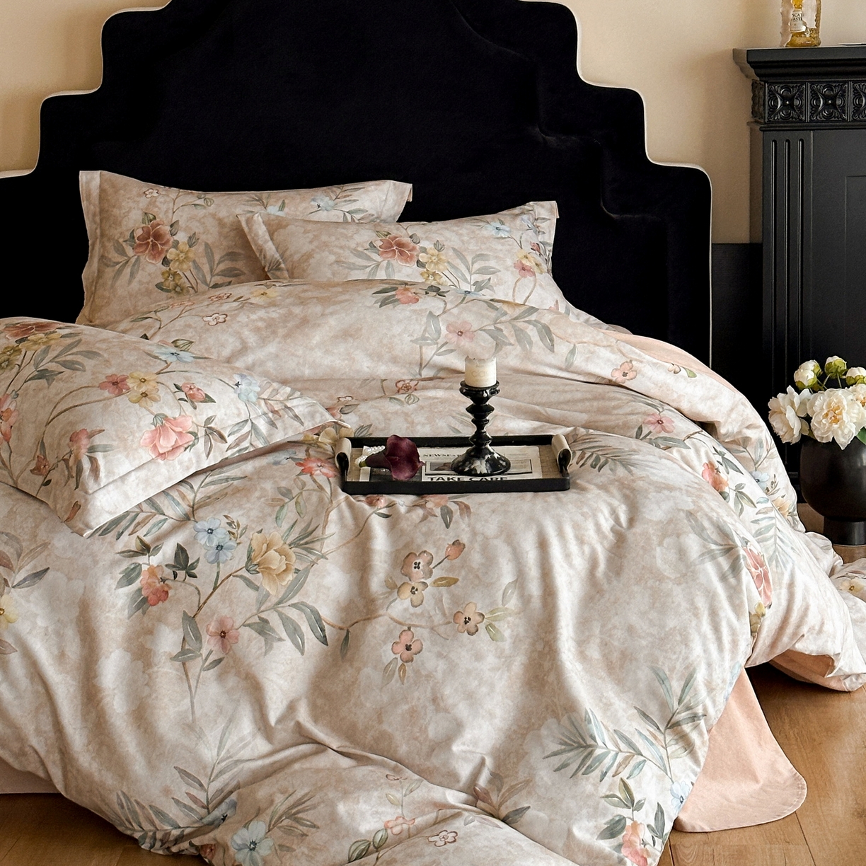 91家纺网 家纺一手货源 找家纺 羚羊语家纺 2025新款A类全棉生态磨毛100棉数码印花四件套活性磨毛轻奢美拉德系简约花卉床单床笠三件套 青瓷韵