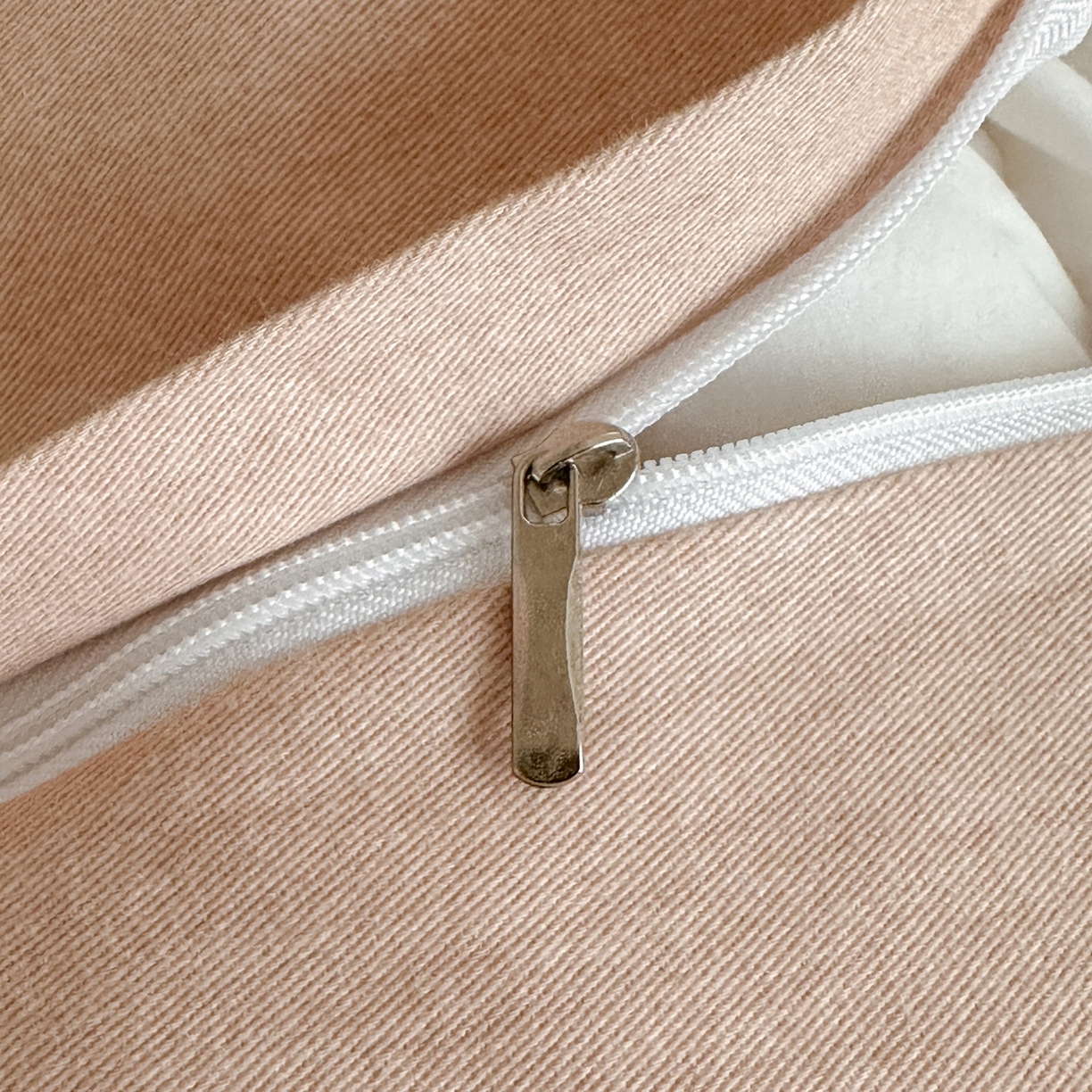 91家纺网 家纺一手货源 找家纺 羚羊语家纺 2025新款A类全棉生态磨毛100棉数码印花四件套活性磨毛轻奢美拉德系简约花卉床单床笠三件套 青瓷韵