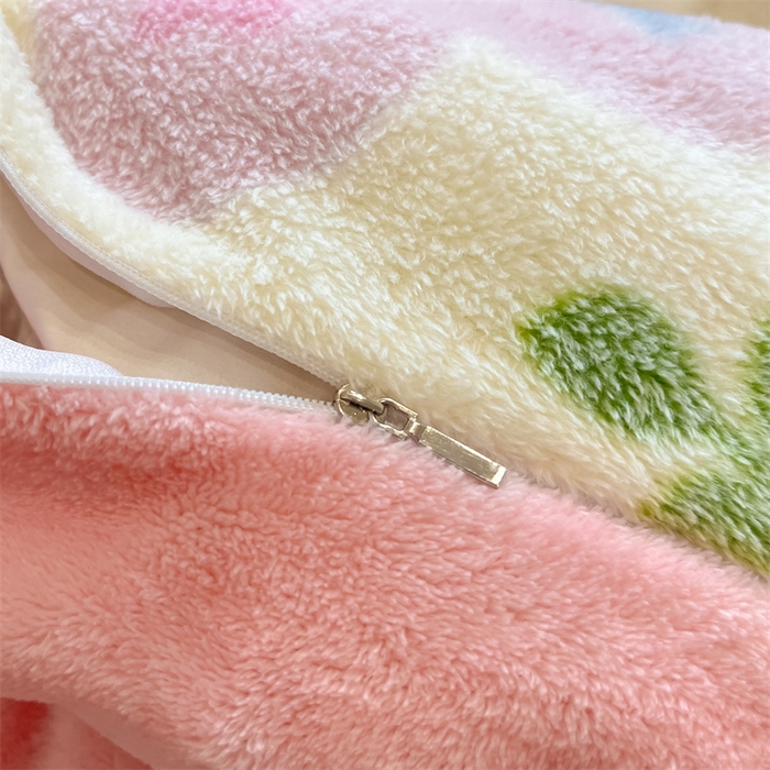 91家纺网 家纺一手货源 找家纺 川悦生活 2025新款立体雪花绒印花大床四件套系列一场景一 花园蝴蝶