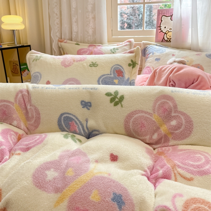 91家纺网 家纺一手货源 找家纺 川悦生活 2025新款立体雪花绒印花大床四件套系列一场景一 花园蝴蝶