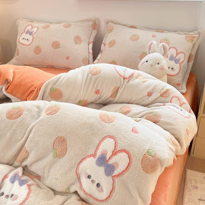 91家纺网 家纺一手货源 找家纺 川悦生活 2025新款立体雪花绒印花大床四件套系列一场景一 橘兔