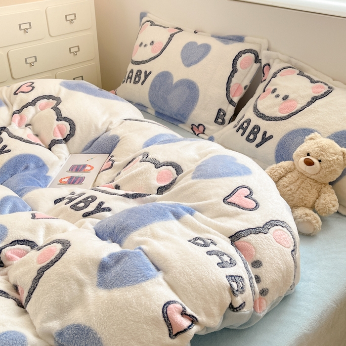 91家纺网 家纺一手货源 找家纺 川悦生活 2025新款立体雪花绒印花大床四件套系列一场景一 可爱熊