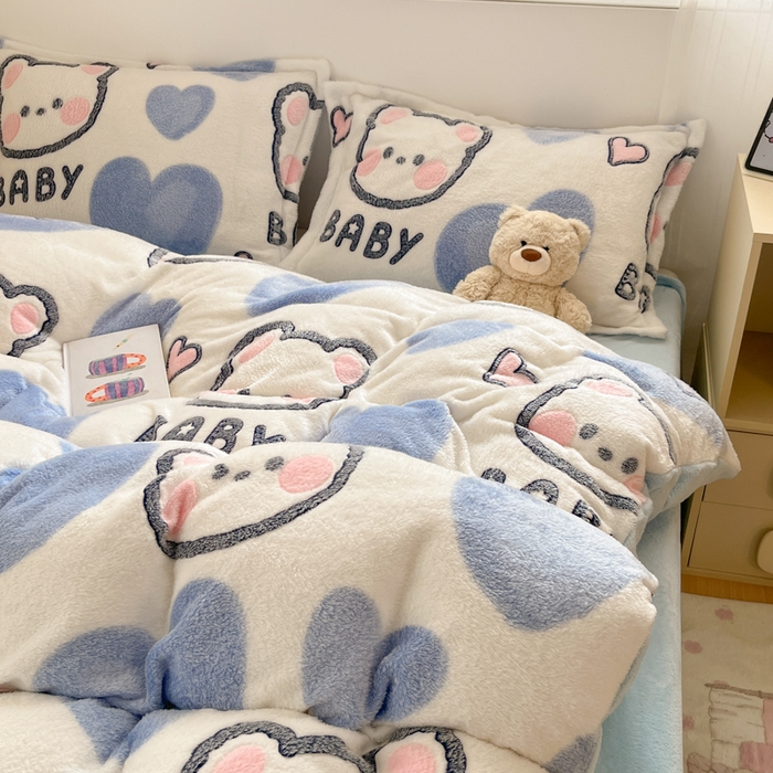 91家纺网 家纺一手货源 找家纺 川悦生活 2025新款立体雪花绒印花大床四件套系列一场景一 可爱熊