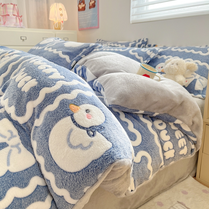 91家纺网 家纺一手货源 找家纺 川悦生活 2025新款立体雪花绒印花大床四件套系列一场景一 快乐鸭鸭