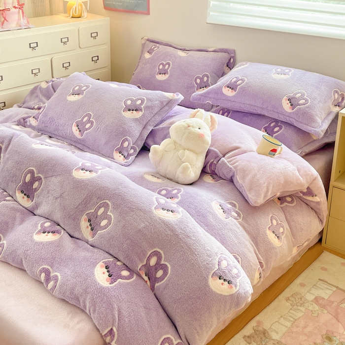 91家纺网 家纺一手货源 找家纺 川悦生活 2025新款立体雪花绒印花大床四件套系列一场景一 妮娜兔