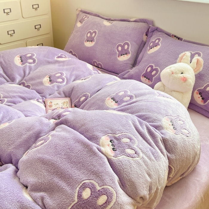 91家纺网 家纺一手货源 找家纺 川悦生活 2025新款立体雪花绒印花大床四件套系列一场景一 妮娜兔