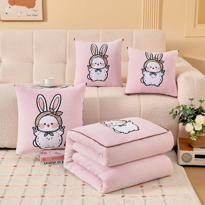 阳光依佰抱枕被 2025秋冬新款牛奶绒多功能抱枕被系列-大耳兔 大耳兔---樱花粉