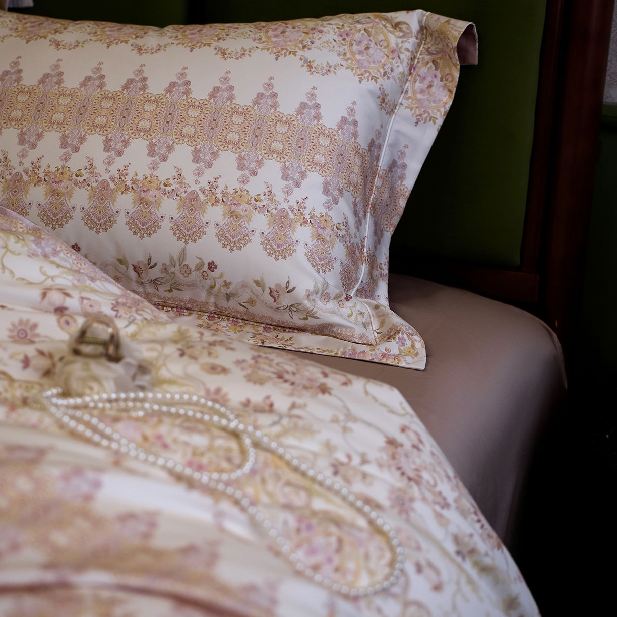 91家纺网 家纺一手货源 找家纺 2025新款 【不断货】70SA类轻奢长绒棉印花四件套正品YKK拉链+精品做工+独版（控价，不低于458） 花漾梦境